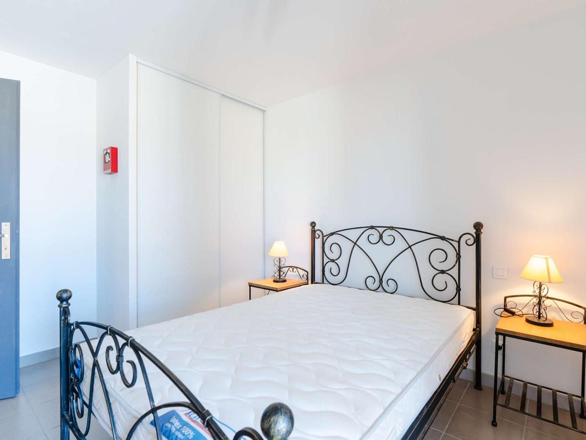 T3 Avec Ascenseur Et Parking A - Fr-1-409-279 Appartement *